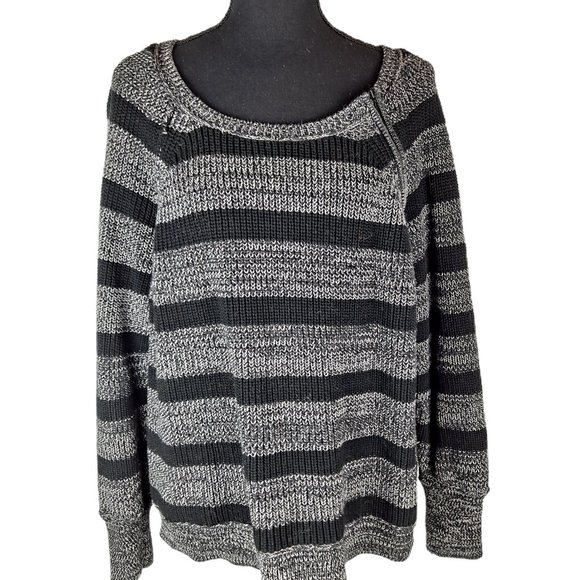 Victoria's Secret Sweaters - Victoria's Secret Black Striped Sweater Sz XL/TG